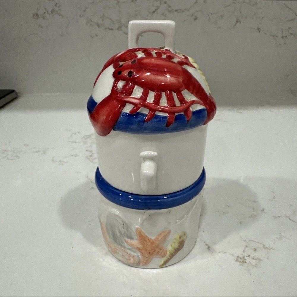 Vintage Ambiance Collections Lobster Pot w/Shells Ceramic Salt & Pepper